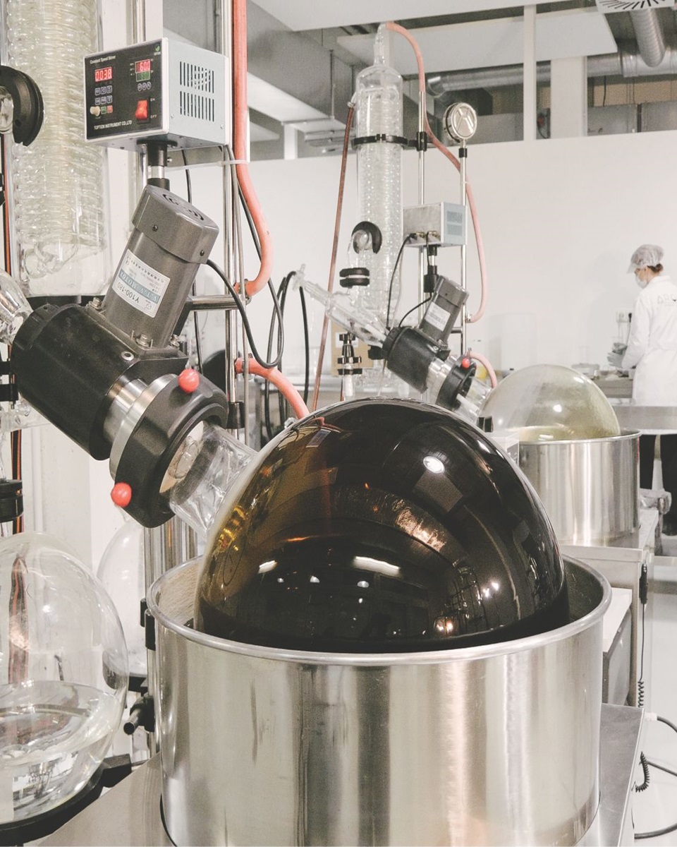 Mahagan Extraction Sugandh Mantri oil Manufacturer & Supplier in India - Aroma Monk
